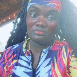 Meet your Posher, Crystal